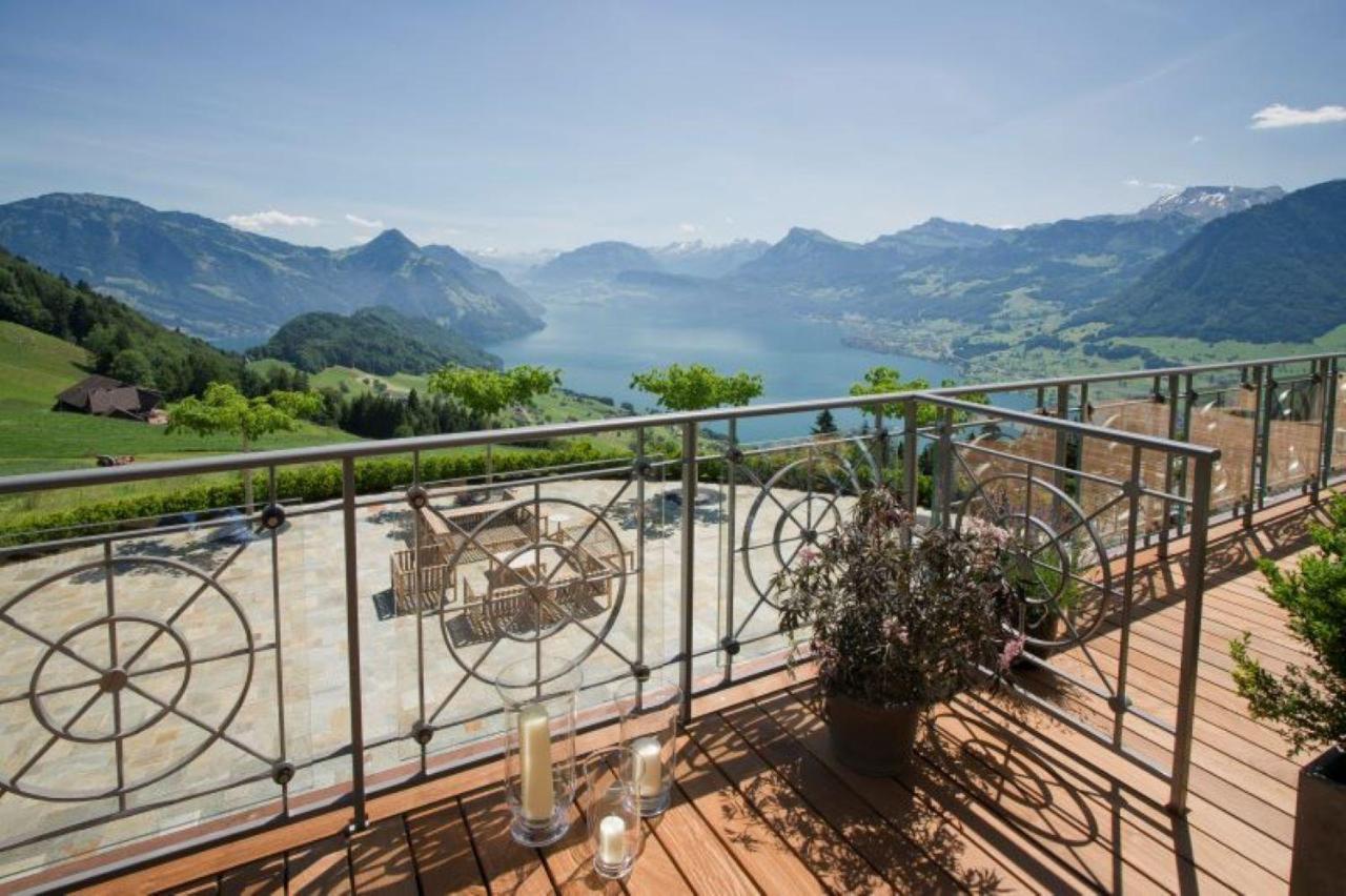 Camera Matrimoniale con Terrazza e con Vista Lago